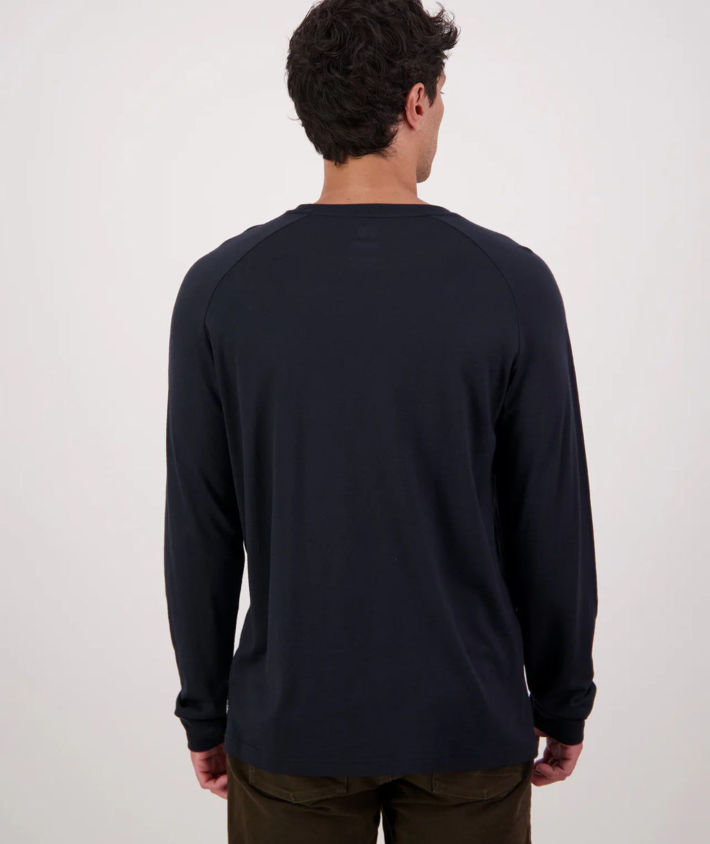 Swnndri Men's Carlton Long Sleeve Merino T-Shirt- Black