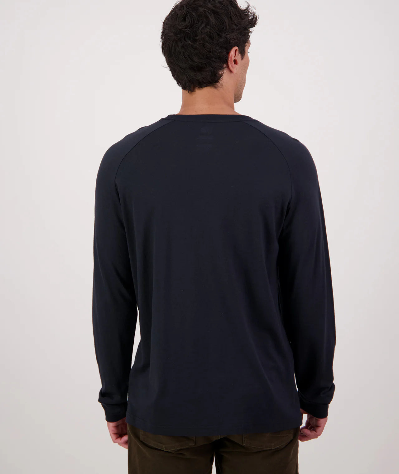 Swnndri Men's Carlton Long Sleeve Merino T-Shirt- Black